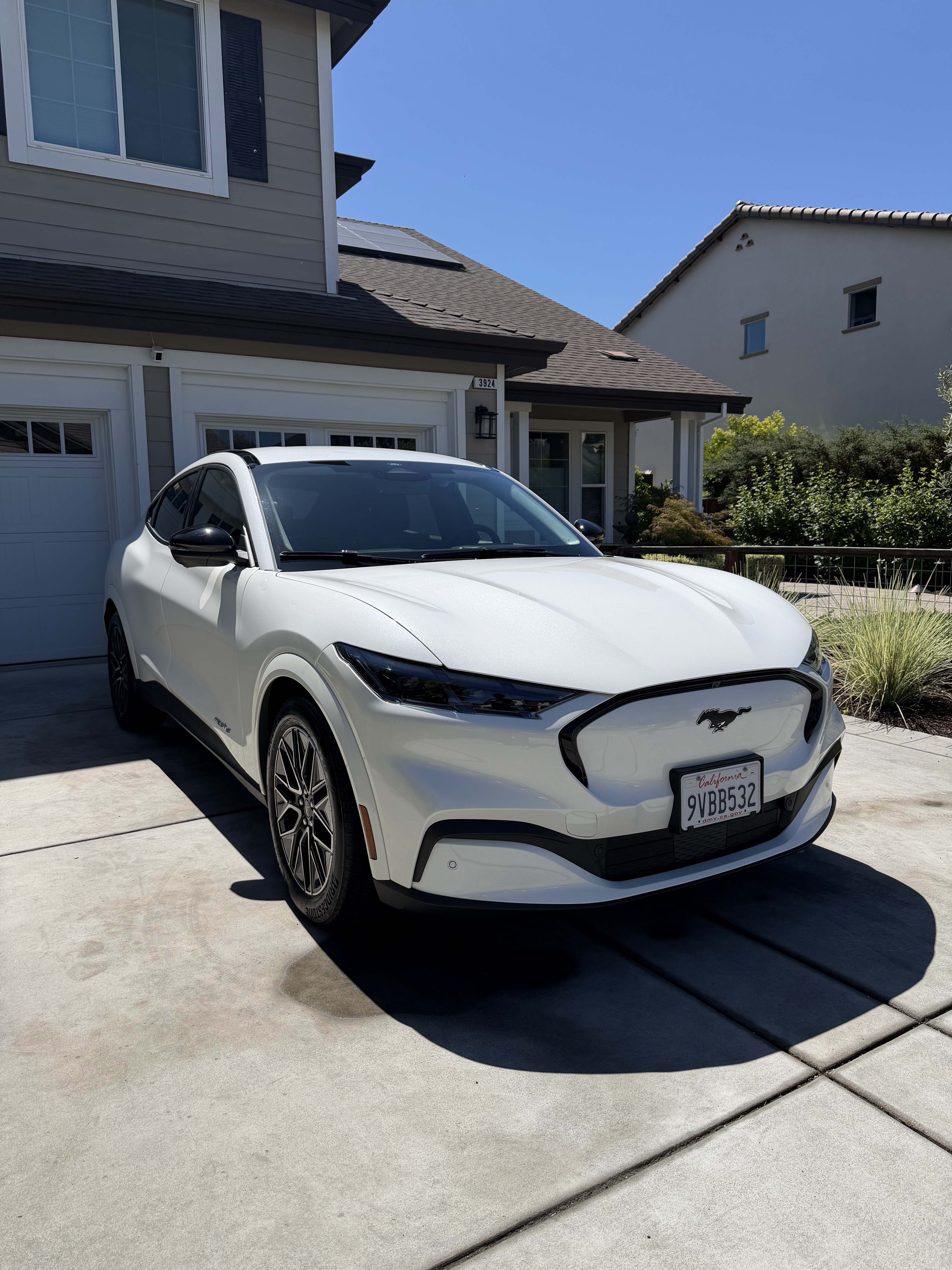 premium full mobile detail package for a clean interior and exterior